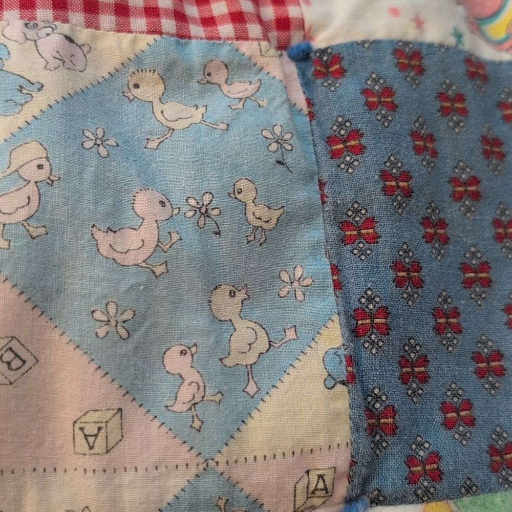 Vintage Homespun patchwork baby quilt floral zoo cottage core - Picture 5 of 10